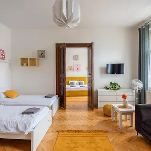  Apartamento Tesnov