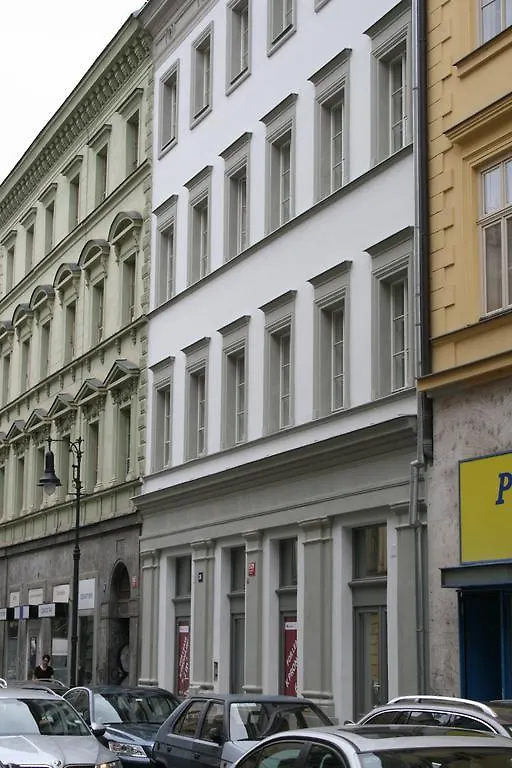 Apartment Marilyn Praga 0*,
